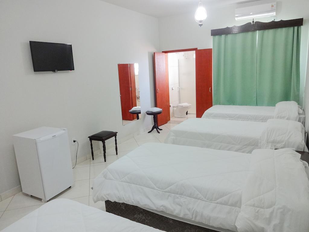 Hotel Colonial De Lorena Extérieur photo